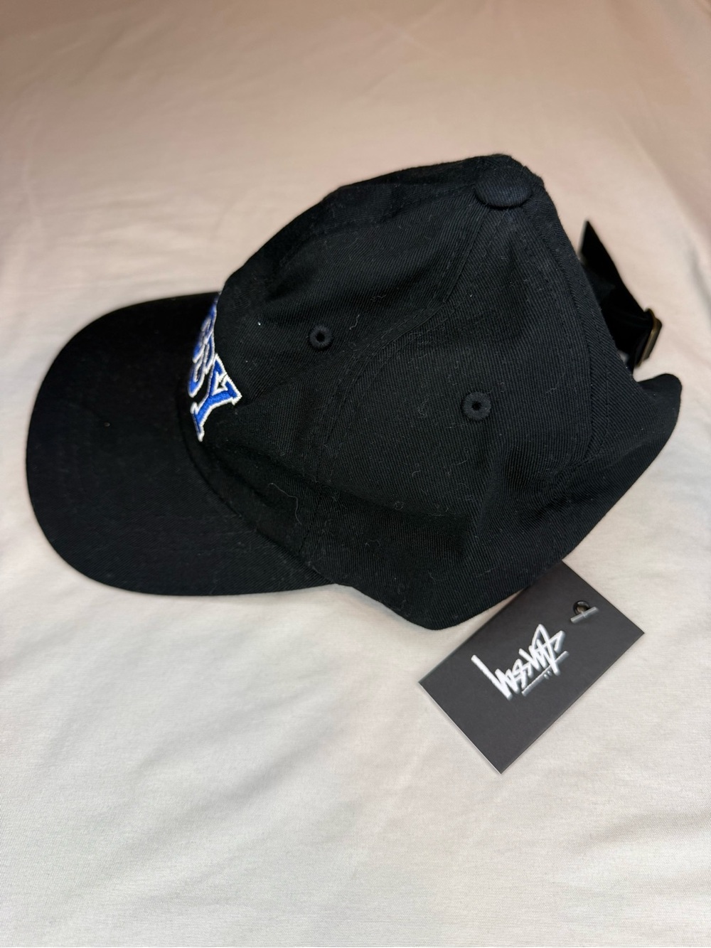 NWT Stüssy Arch Logo Embroidered Strapback Cap Hat Black / Royal Blue - Picture 3 of 6